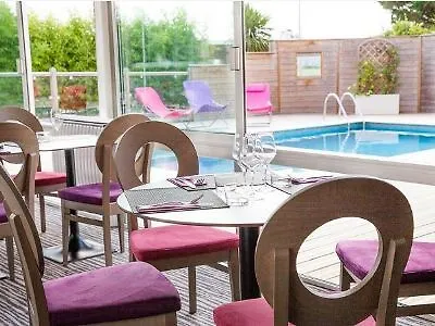 Quality Bordeaux Pessac 호텔