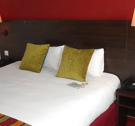 Quality Bordeaux Pessac 호텔 3*