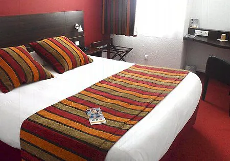 Quality Bordeaux Pessac 호텔