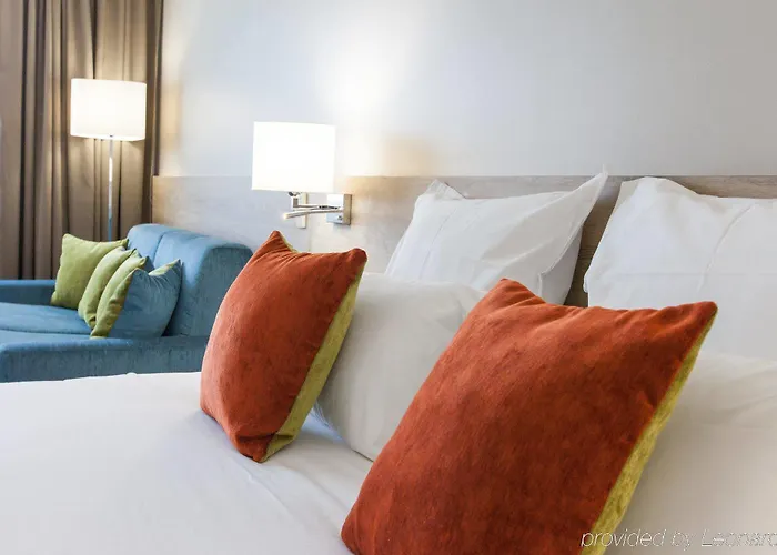 Hotel Quality Bordeaux Pessac 3*