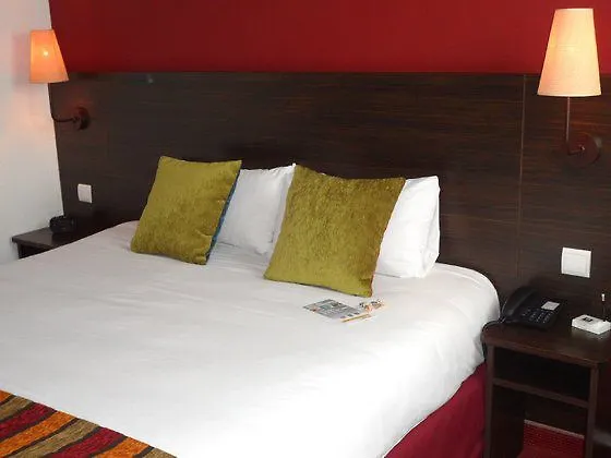 Quality Bordeaux Pessac Hotel 3*